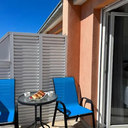 Moderne Ap- 2 Mit Pool Und Grill In Der Naehe Von Split Und Trogir By Interhome Каштела