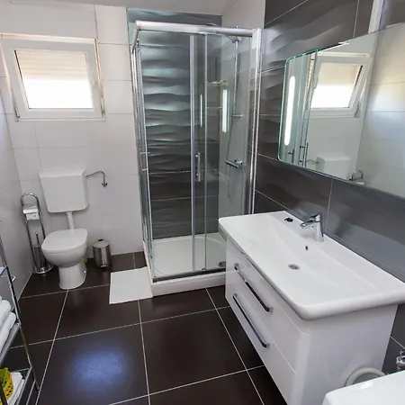 Apartment Moderne Ap- 2 Mit Pool Und Grill In Der Naehe Von Split Und Trogir By Interhome Kastela