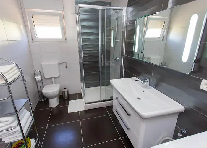 Apartment Moderne Ap- 2 Mit Pool Und Grill In Der Naehe Von Split Und Trogir By Interhome Kastela