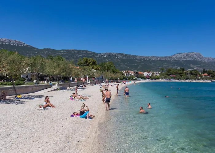 Moderne Ap- 2 Mit Pool Und Grill In Der Naehe Von Split Und Trogir By Interhome Kastela