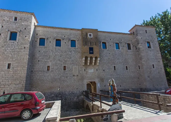 Apartment Moderne Ap- 2 Mit Pool Und Grill In Der Naehe Von Split Und Trogir By Interhome Kastela